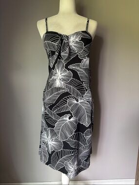 TOMMY BAHAMA Black/White Floral Tropical Tie-front Vacation Dress